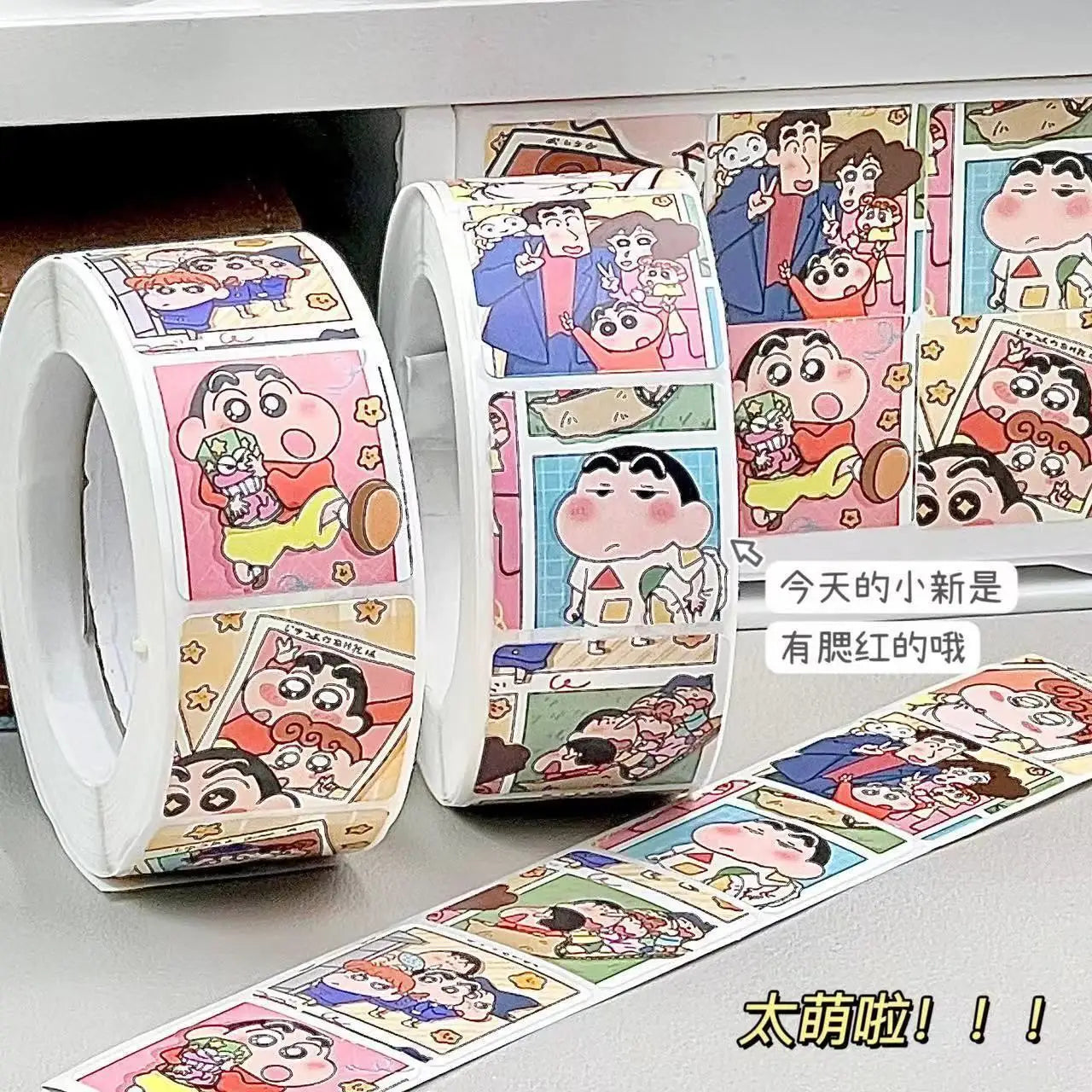 Crayon Shin-chan Stickers Roll 500 Creative Decorative Cartoon Handbook Stickers Card Sealing Roll Children's Gifts