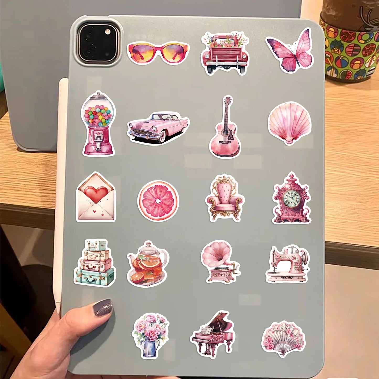 60PCS Cute Pink Girl Graffiti Stickers Aesthetic Decals for Water Bottles Laptop Scrapbook Phone Decoration Sticker Toys