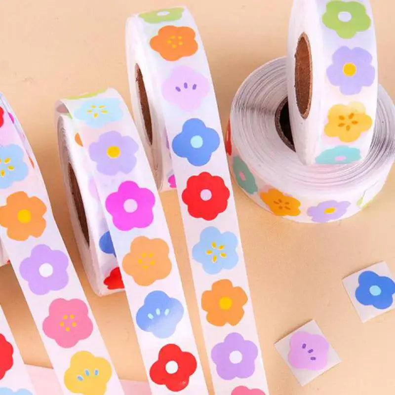 1000pcs/roll Colorful Flower Reward Sticker 15mm Cartoon Teacher Reward Stickers Scrapbooking for Kids Classroom Homework Tests