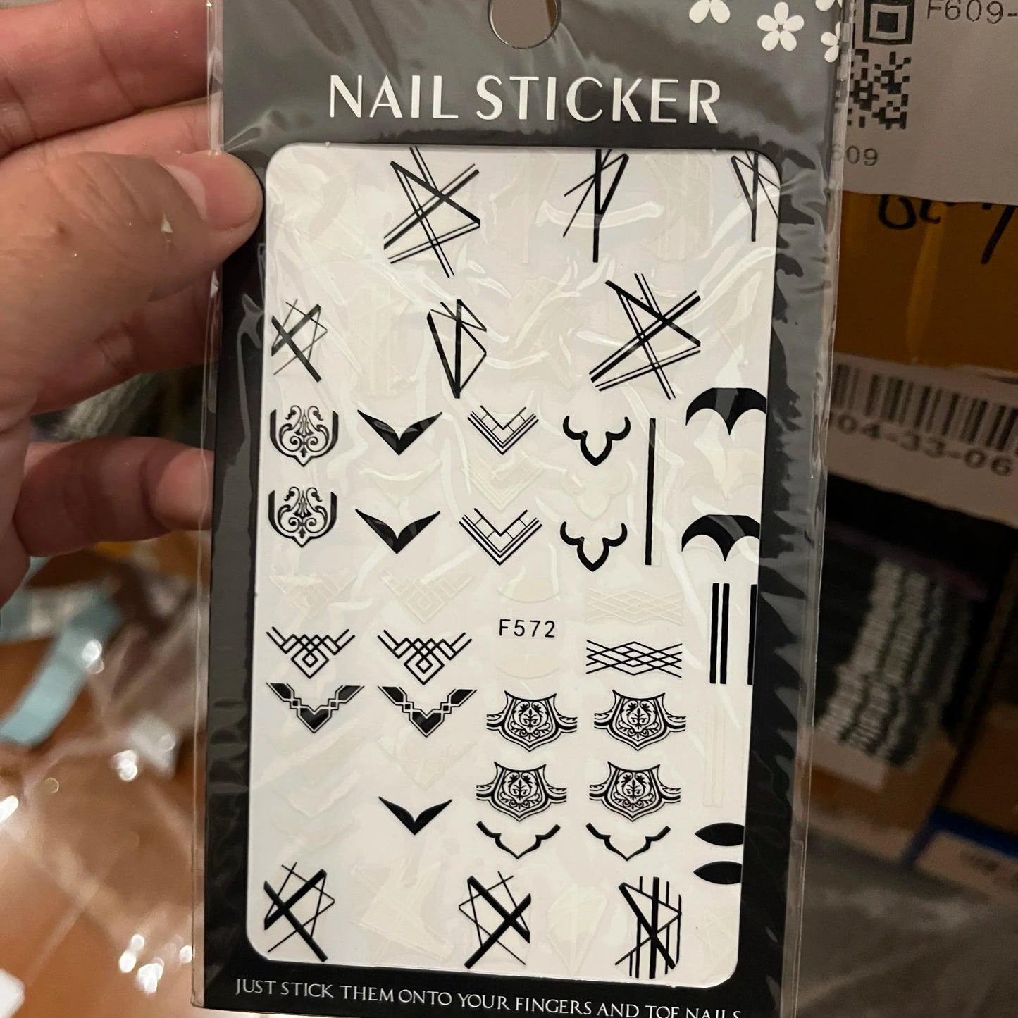 Lace Floral Leaf Nail Stickers - Black & White Decals