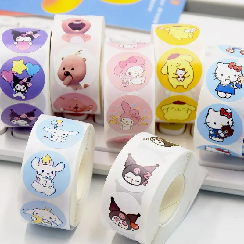 MINISO New 500PCS Cartoon Sanrio Hello Kitty Emojis Kulomi Laurel Dog Melody Seal Pudding Dog Loppy Little Beaver Roll Sticker